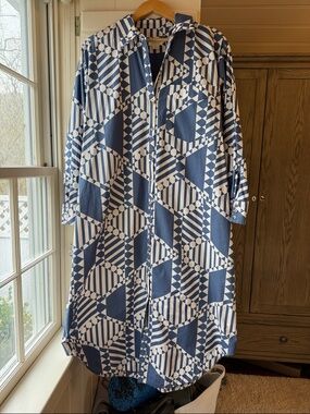 Soren Long-sleeve Geometric Print Shirt Dress in Blue and White